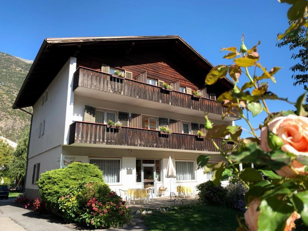 Pension Dietl Laces Exterior photo